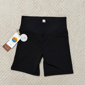 Rib Studio Short Black Small